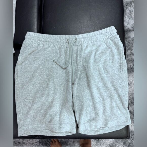 NWOT REISS TERRYCLOTH DRAWSTRING SHORTS